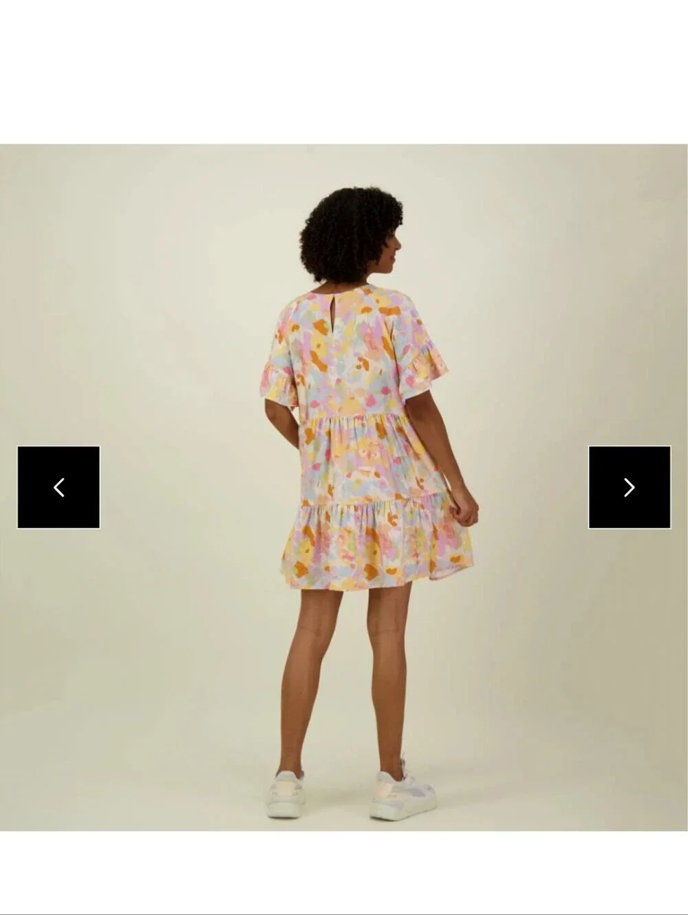 Metsola Tahiti Frill Dress featuring a Floral Design Size Large. Like New - Picture 2 of 8